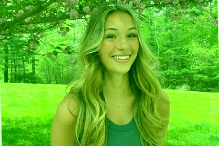 Ellie, 21 — Escort in North Lewisburg, United States