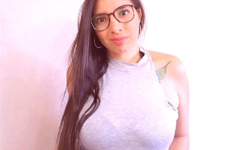 Ellie, 21 — Escort in Punitaqui, Chile