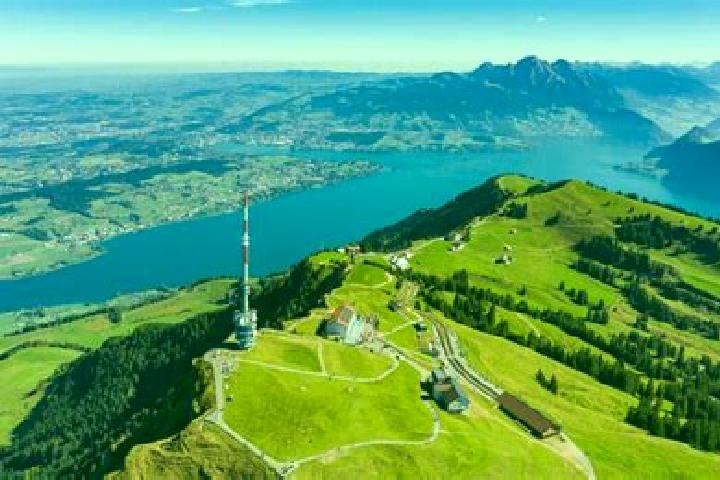 Ellie, 21 — Escort in Tall-e Rigi, Iran