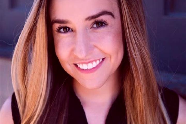 Ellie, 21 — Escort in Zolotarovo, Ukraine