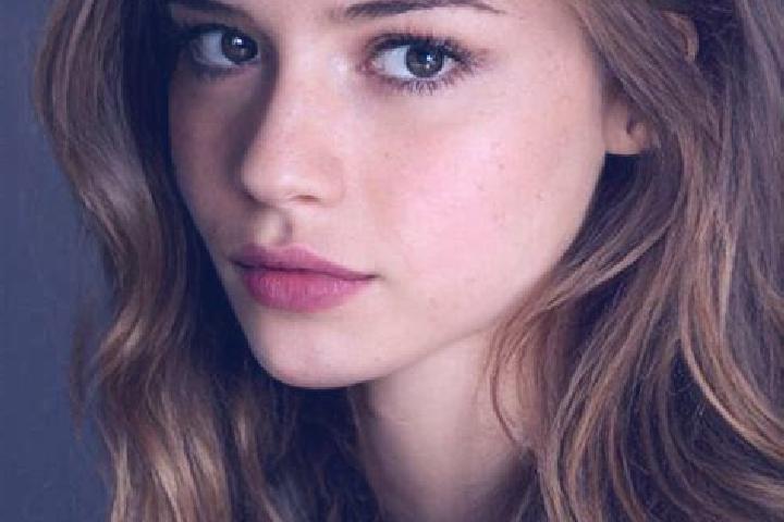 Ellie, 22, a auburn hazel-eyed mediterranean companion based in Colonia Llano Grande (Nuevo Ejido). Offering Fetish, Deep French Kissing, 69, GFE. Available ...