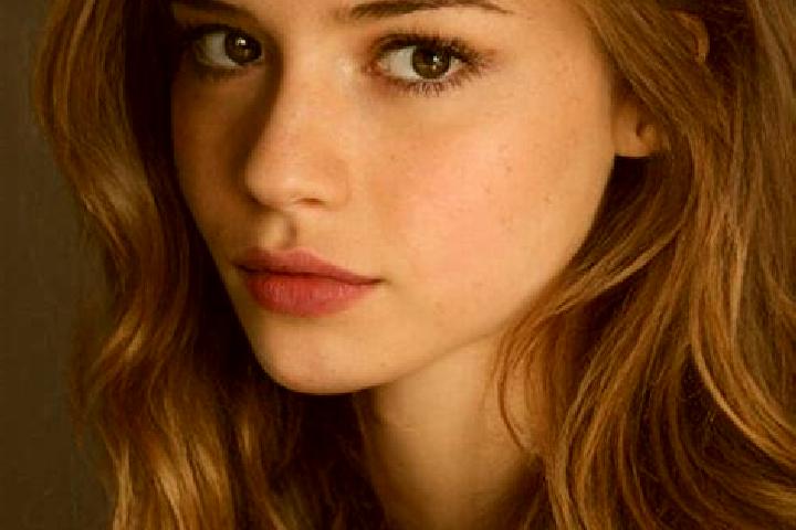 Ellie, 22, a auburn hazel-eyed mediterranean companion based in Miyaly. Offering Prostate Massage, Erotic Massage, BDSM, A-Level. Available for incall and ou...