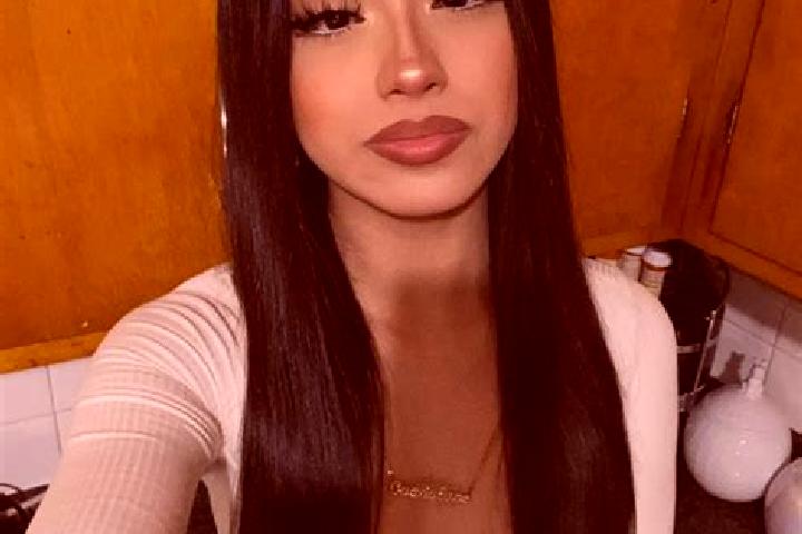 Ellie, 22, a black brown-eyed latina companion based in Ruedersdorf. Offering Striptease, BDSM, Erotic Massage. Available for incall and outcall, overnight b...