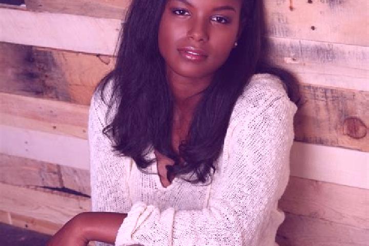 Ellie, 22, a black dark-eyed ebony companion based in Japonvar. Offering Deep French Kissing, Erotic Massage, Roleplay, Party Girl. Available for incall and ...