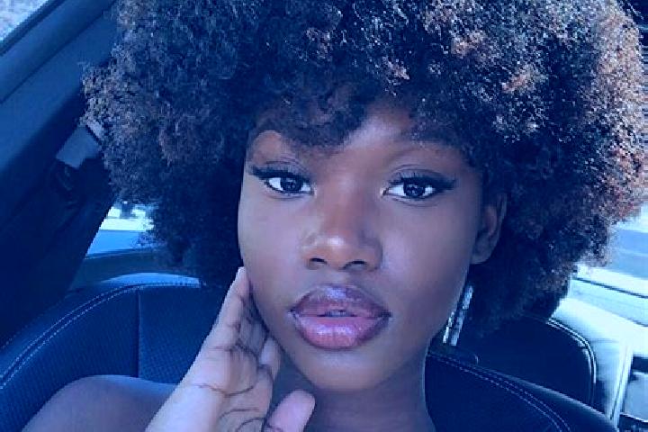 Ellie, 22, a black dark-eyed ebony companion based in Sarableh. Offering Couples, Fetish. Available for incall and outcall, day and evening dates.