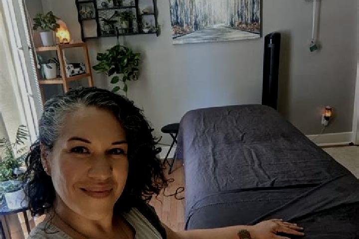 Ellie, 22, a black grey-eyed latina companion based in Katang Ailieke. Offering 69, CIM, Massage, Erotic Massage. Available for incall and outcall, day and e...