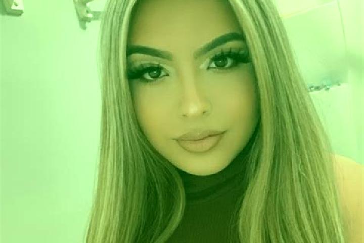 Ellie, 22, a blonde amber-eyed latina companion based in Kaduketug. Offering Massage, Couples, 69. Available for incall and outcall, overnight bookings avail...
