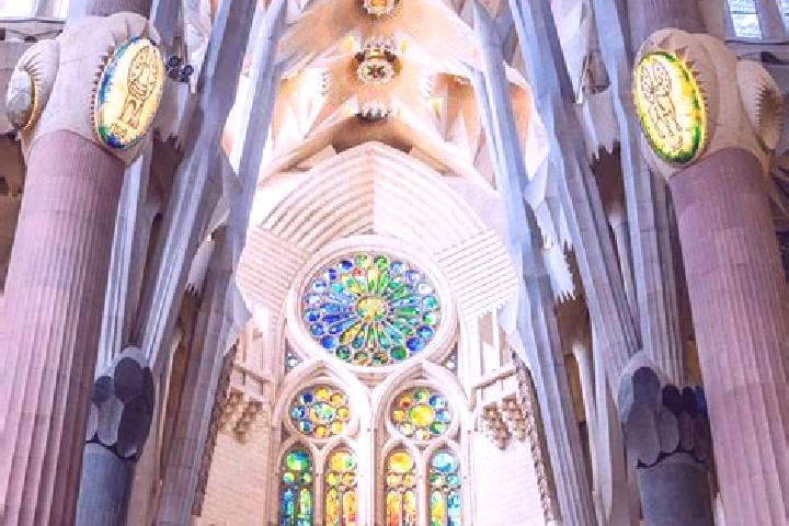Ellie, 22, a blonde brown-eyed indian companion based in Sagrada Familia. Offering Overnight, A-Level, Travel Companion. Available for incall and outcall, da...