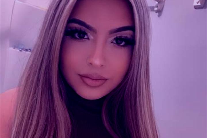 Ellie, 22, a blonde brown-eyed latina companion based in Brooksville. Offering Girlfriend Experience, Deep French Kissing, Erotic Massage, Couples. Available...