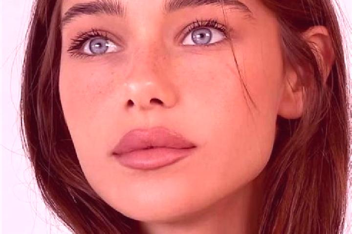 Ellie, 22, a brunette brown-eyed ebony companion based in Frosta. Offering 69, OWO, A-Level, Massage. Available for incall and outcall, day and evening dates.