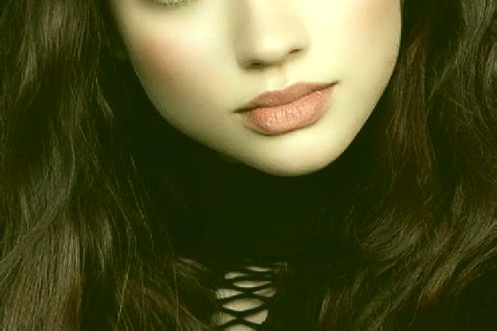 Ellie, 22, a brunette dark-eyed slavic companion based in North Randall. Offering A-Level, Party Girl, Travel Companion. Available for incall and outcall, da...