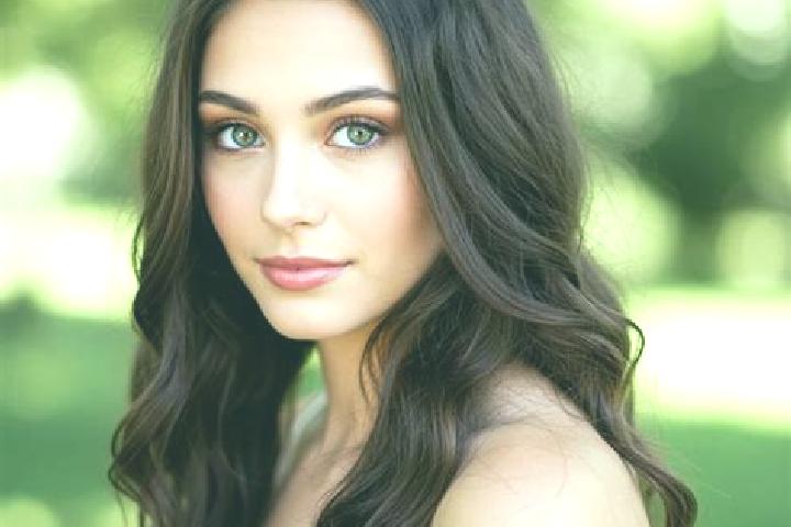 Ellie, 22, a brunette hazel-eyed caucasian companion based in Hazel Crest. Offering Duos, Girlfriend Experience, Striptease, OWO. Available for incall and ou...
