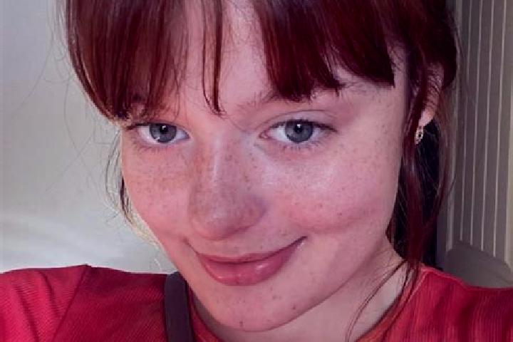 Ellie, 22, a red brown-eyed indian companion based in Asfarvarin. Offering Party Girl, Dinner Date, Travel Companion, Tantra. Available for incall and outcal...