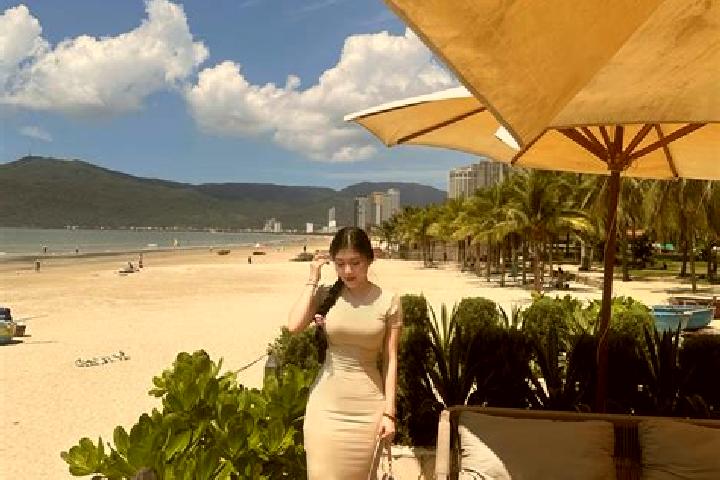 Ellie, 22 — Escort in Aye Ka Rit, Myanmar