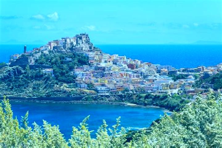Ellie, 22 — Escort in Baradili, Italy