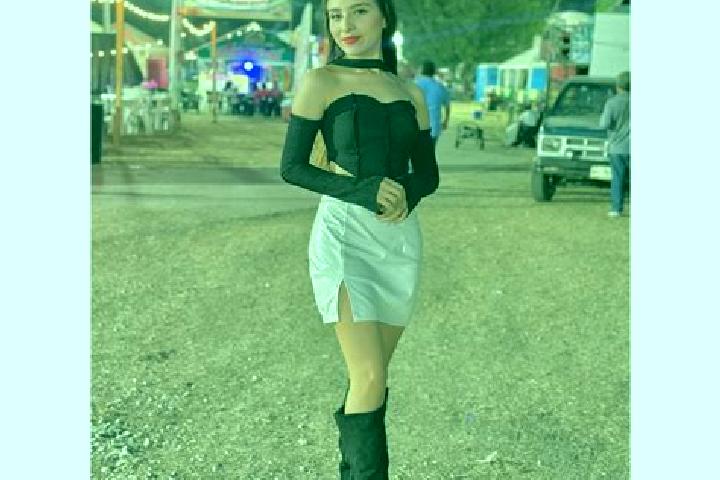 Ellie, 22 — Escort in Comalcalco, Mexico