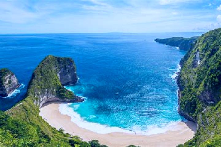 Ellie, 22 — Escort in Danauparis, Indonesia