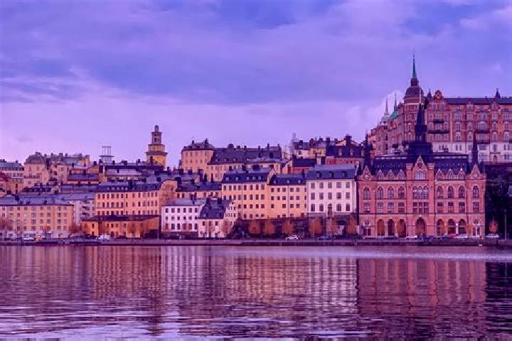 Ellie, 22 — Escort in Herrestad, Sweden