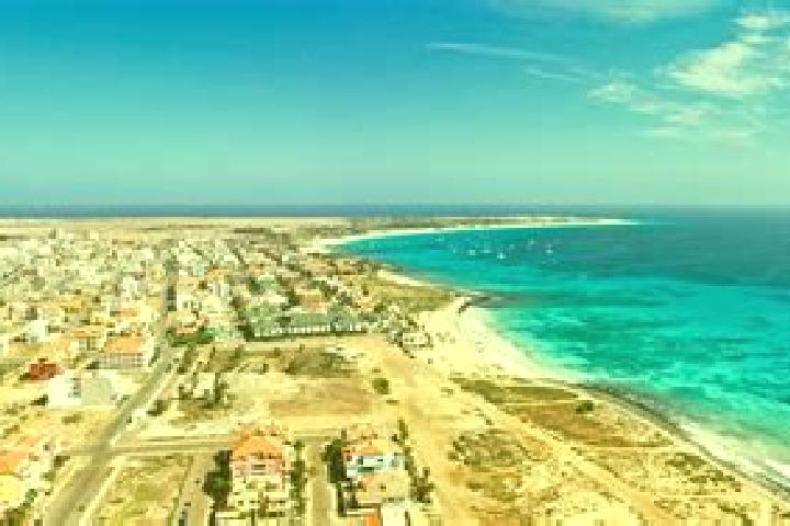 Ellie, 22 — Escort in Hortela de Cima, Cape Verde