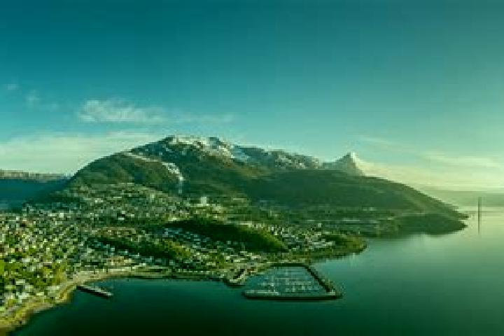 Ellie, 22 — Escort in Narvik, Norway