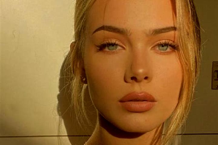 Ellie, 23, a blonde dark-eyed european companion based in Kpana-Ouelasso. Offering Girlfriend Experience, Deep French Kissing, 69, Tantra. Available for inca...