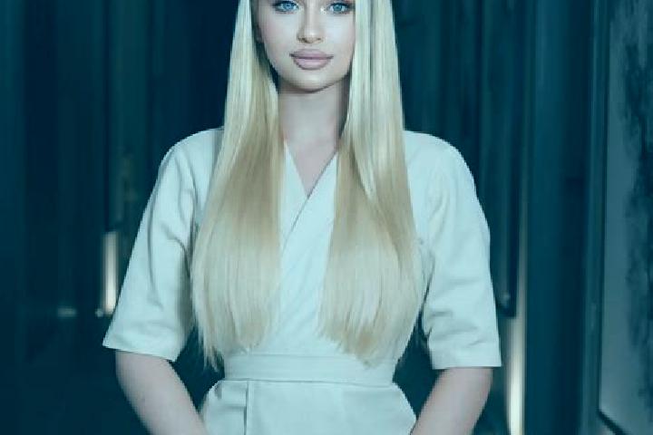 Ellie, 23, a blonde grey-eyed caucasian companion based in Bolognano. Offering Prostate Massage, Domination, Tantra, Erotic Massage, GFE. Available for incal...
