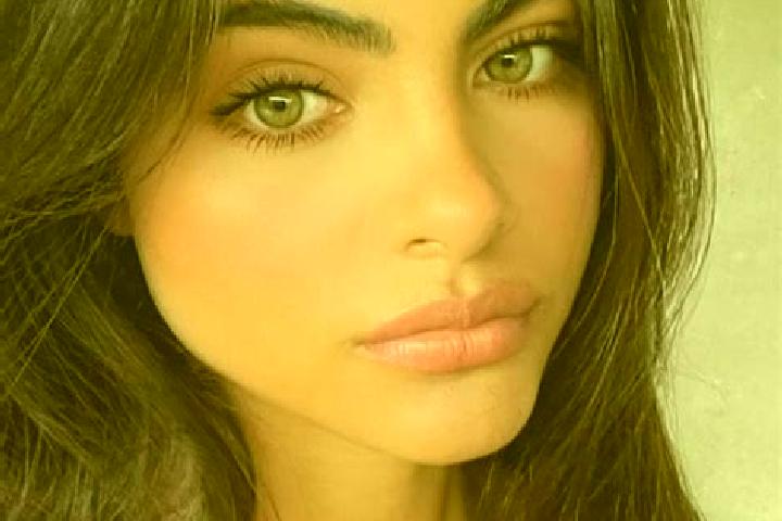 Ellie, 23, a brunette amber-eyed indian companion based in Topolovo. Offering Tantra, GFE, 69. Available for incall and outcall, day and evening dates.
