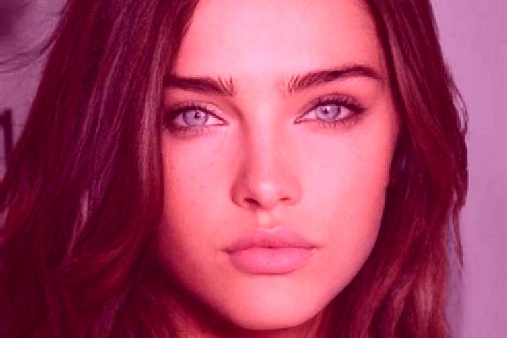Ellie, 23, a brunette blue-eyed caribbean companion based in Al Janudiyah. Offering Massage, Deep French Kissing, Girlfriend Experience, Tantra. Available fo...