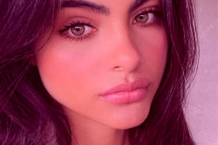 Ellie, 23, a brunette dark-eyed indian companion based in San Miguel Jaltocan. Offering A-Level, Deep French Kissing, CIM. Available for incall and outcall, ...