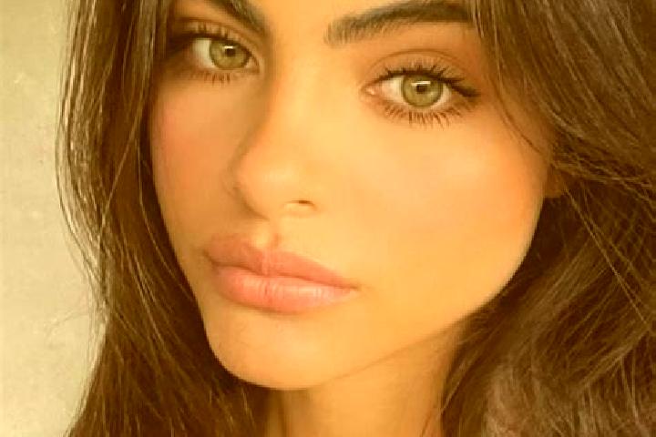 Ellie, 23, a chestnut green-eyed middle eastern companion based in Golopau. Offering Couples, Massage, Girlfriend Experience, Overnight. Available for incall...