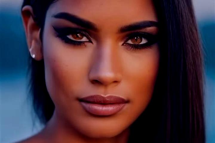 Ellie, 23, a dark blonde amber-eyed latina companion based in Window Rock. Offering Girlfriend Experience, Travel Companion, Couples. Available for incall an...