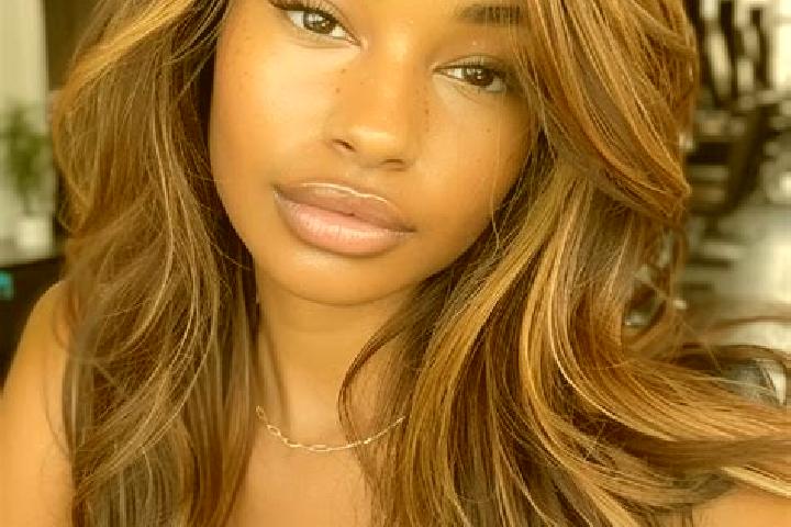 Ellie, 23, a dark blonde brown-eyed middle eastern companion based in Damuels. Offering OWO, Fetish, Dinner Date, GFE, Girlfriend Experience. Available for i...