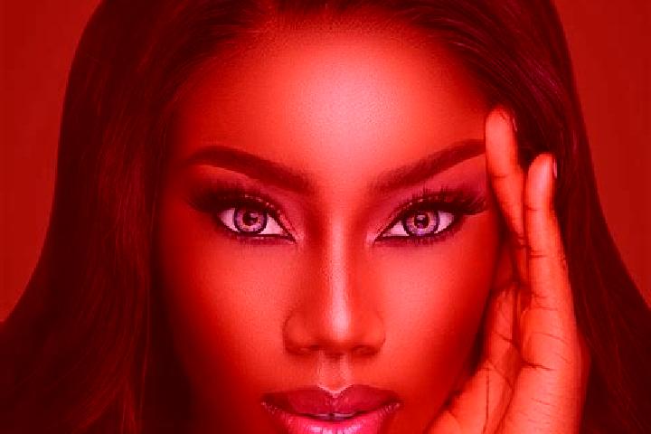 Ellie, 23, a red blue-eyed ebony companion based in Tha Phae. Offering 69, Deep French Kissing, Duos, Girlfriend Experience. Available for incall and outcall...
