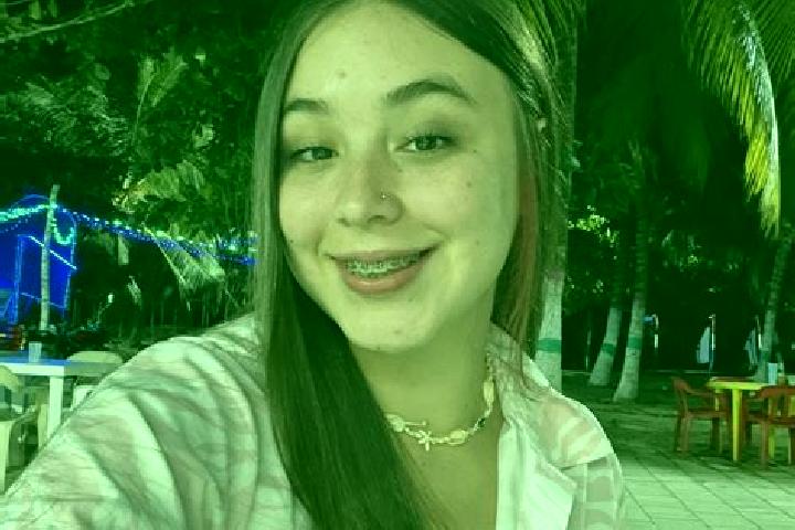 Ellie, 23 — Escort in Aleman, Mexico
