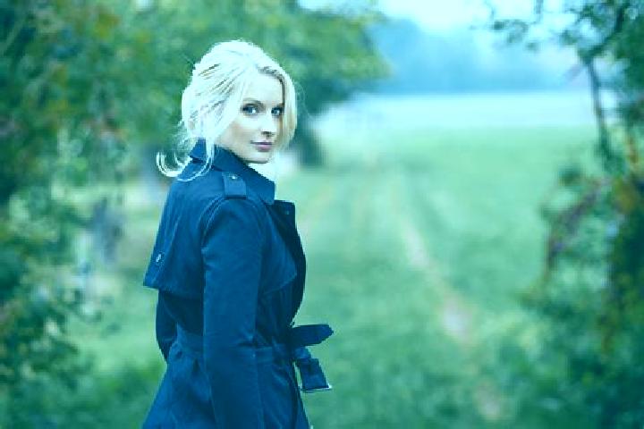 Ellie, 23 — Escort in Allyn, United States