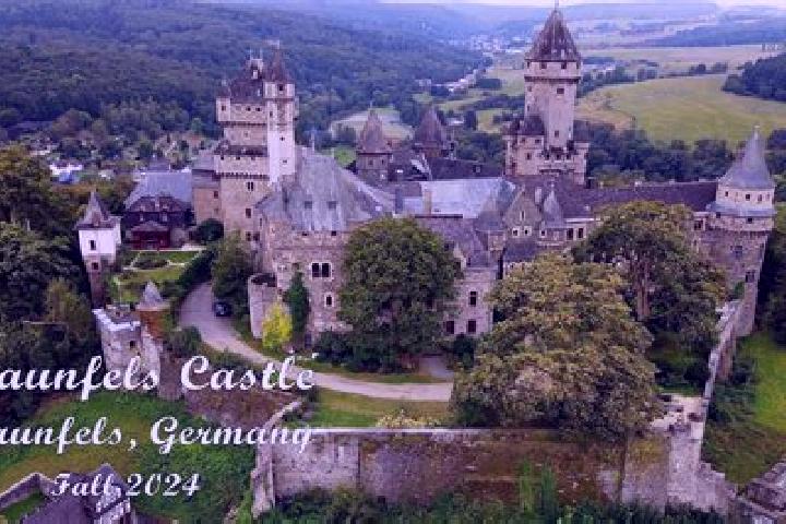 Ellie, 23 — Escort in Braunfels, Germany