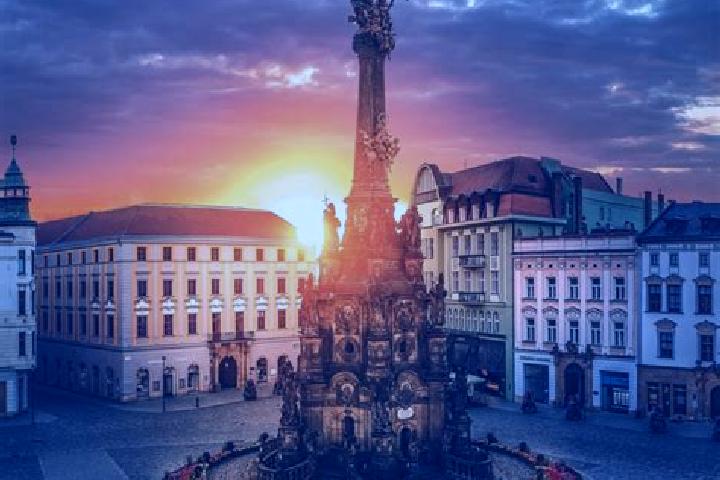 Ellie, 23 — Escort in Cervene Pecky, Czech Republic