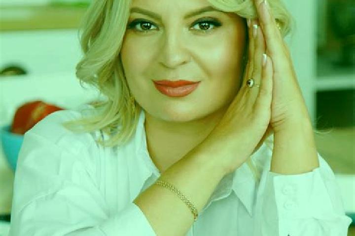 Ellie, 23 — Escort in Donets, Ukraine