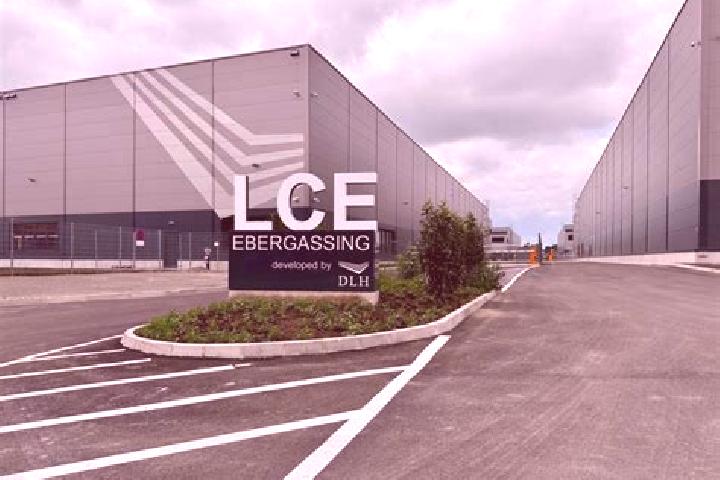 Ellie, 23 — Escort in Ebergassing, Austria