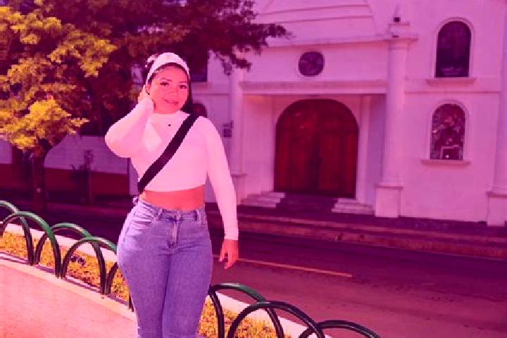 Ellie, 23 — Escort in El Tigre, Honduras