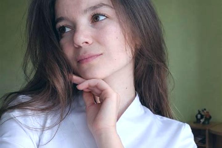 Ellie, 23 — Escort in Grodek, Poland