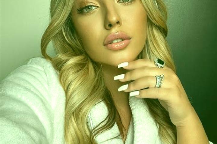 Ellie, 23 — Escort in Kazanlak, Bulgaria