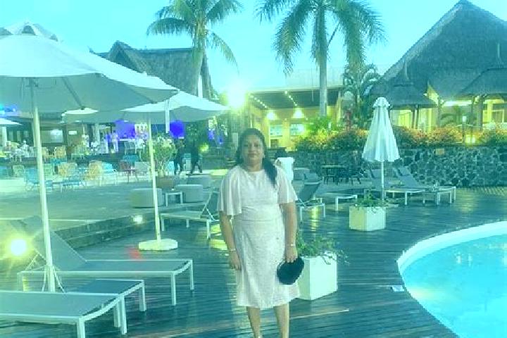 Ellie, 23 — Escort in Lallmatie, Mauritius