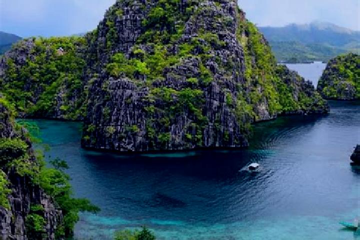 Ellie, 23 — Escort in Limbalod, Philippines