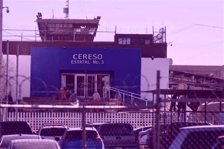 Ellie, 23 — Escort in Ninguno [CERESO], Mexico