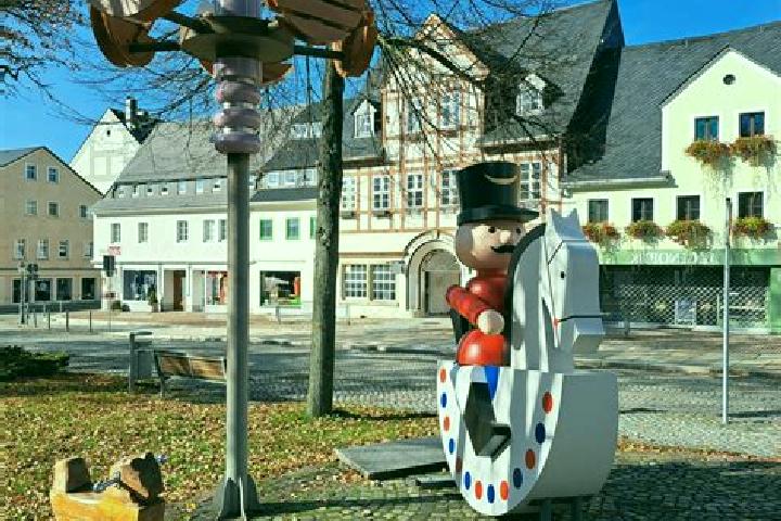 Ellie, 23 — Escort in Olbernhau, Germany