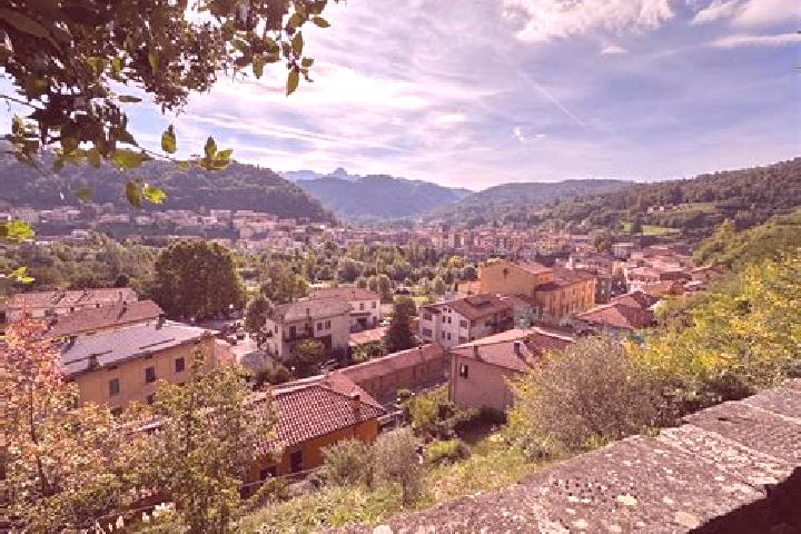 Ellie, 23 — Escort in San Romano in Garfagnana, Italy