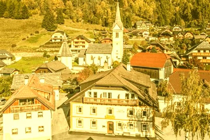 Ellie, 23 — Escort in Sankt Martin, Austria