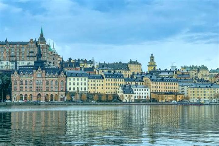 Ellie, 23 — Escort in Vedevag, Sweden