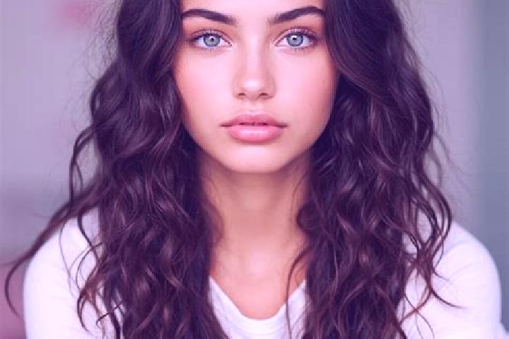 Ellie, 24, a auburn amber-eyed mediterranean companion based in Logig. Offering Travel Companion, Couples, Fetish. Available for incall and outcall, overnigh...